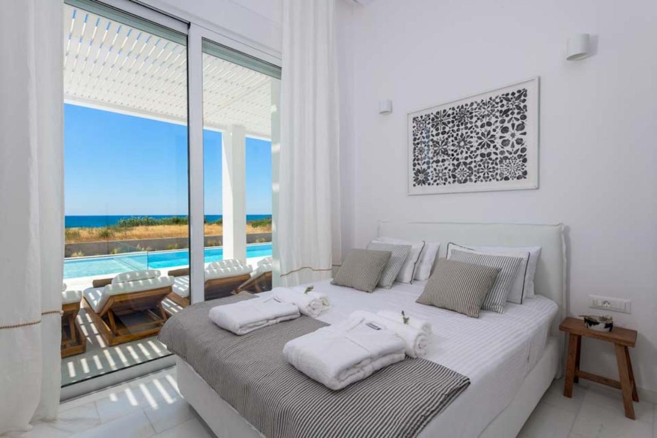 Seashore Beachfront Villa Lakhania Exteriör bild