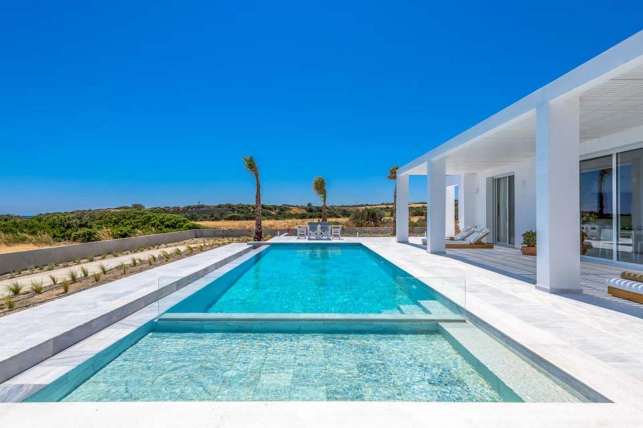 Seashore Beachfront Villa Lakhania Exteriör bild