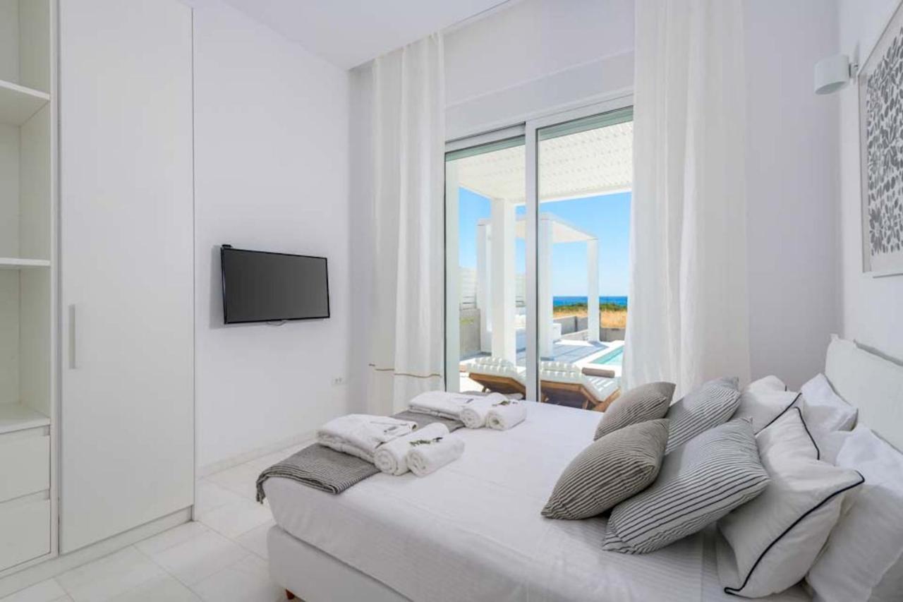 Seashore Beachfront Villa Lakhania Exteriör bild